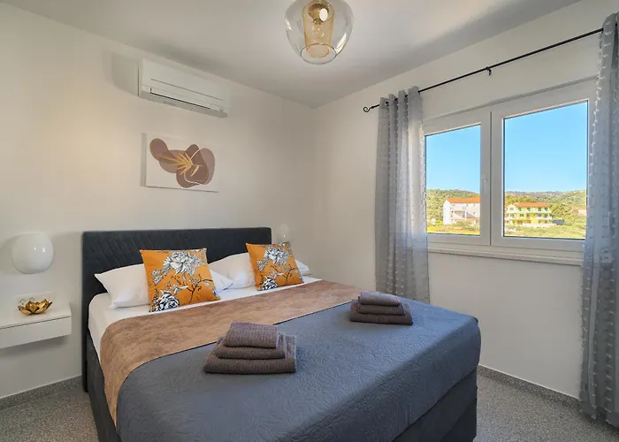The Wave - Sea-view & Pool Appartement Slatine