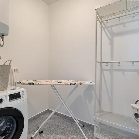 The Wave - Sea-view & Pool Apartament *